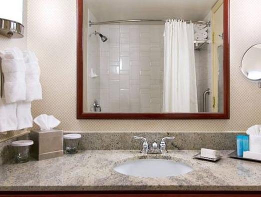 Фото Hilton Vancouver Airport