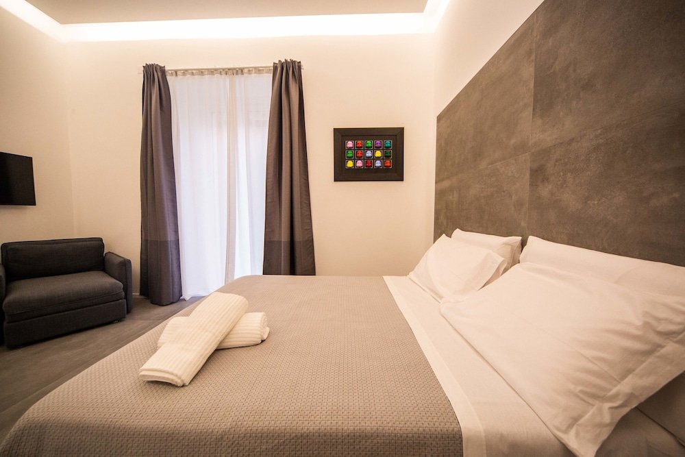 Фото Gallery Suite Naples