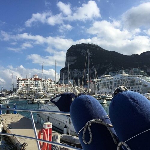 Гостиница Luxury Yacht Hotel в Гибралтаре