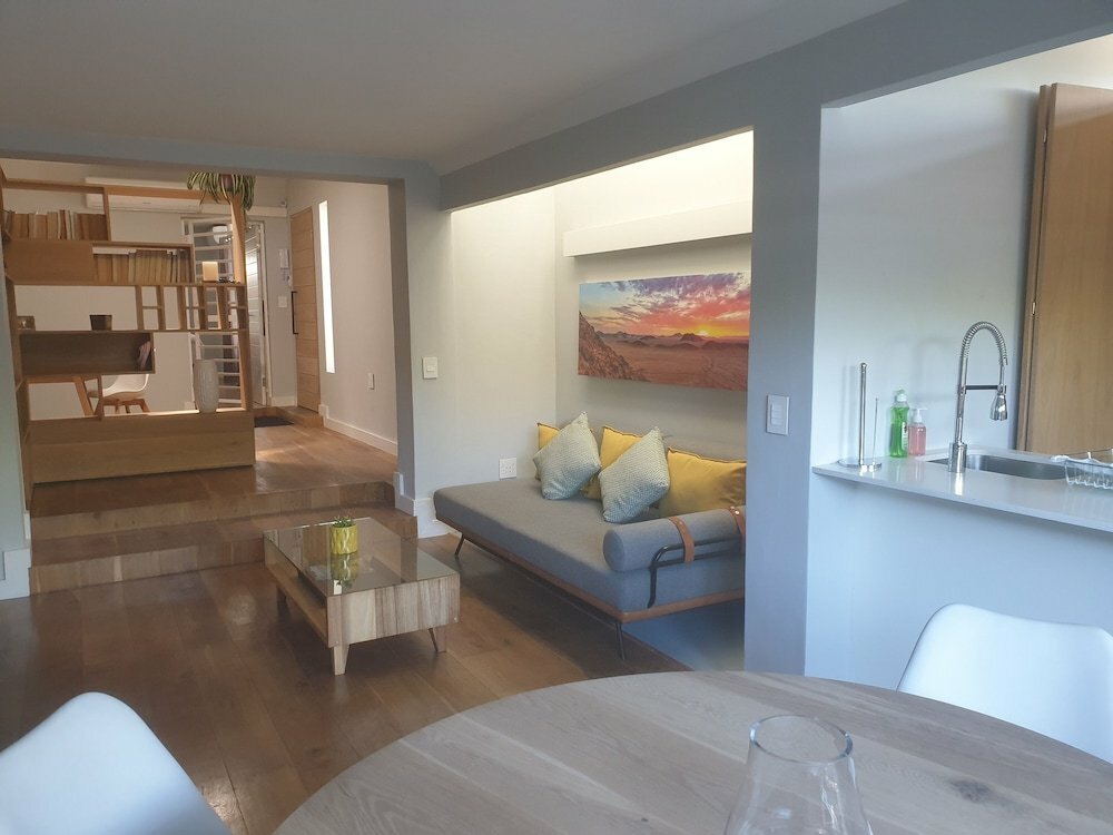 Hotel Small Cottage With sep Bedroom, Capetown, photo