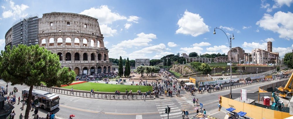 Фото Fori Imperiali Elegant Apartment