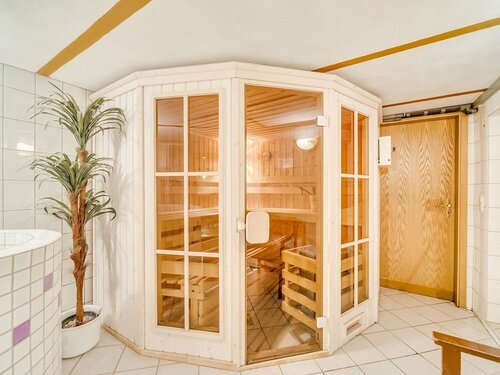 Апартаменты Beautiful Detached Holiday Home With Sauna Adjacent to the Rennsteig in Thuringia