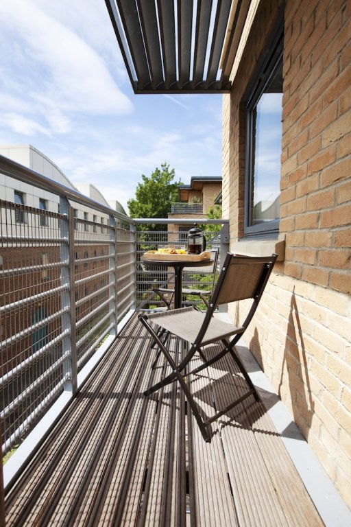 Фото The Wesley Luxury City Apartment