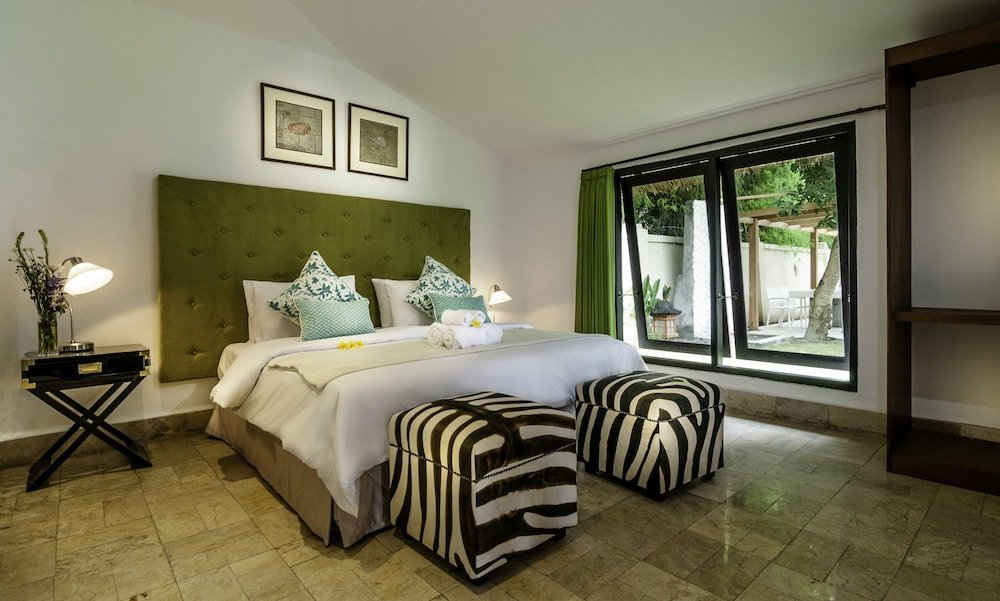 Фото The Indies Estate