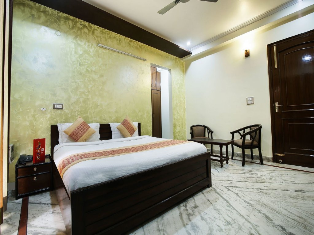 Фото Oyo 15184 Dev Palace