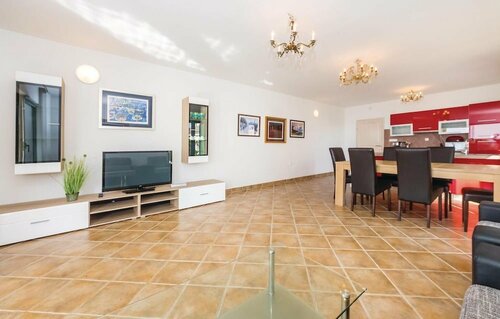 Гостиница Nice Apartment in Privlaka With 2 Bedrooms, Wifi and Outdoor Swimming Pool