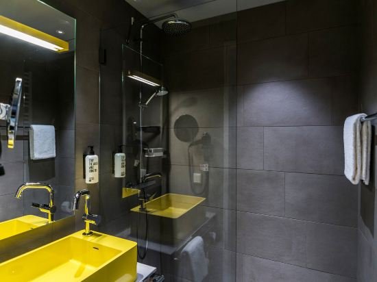 Фото Premier Inn Heidelberg City Bahnstadt Hotel