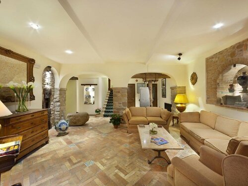 Гостиница Classy Holiday Home in Collazzone With Whirlpool