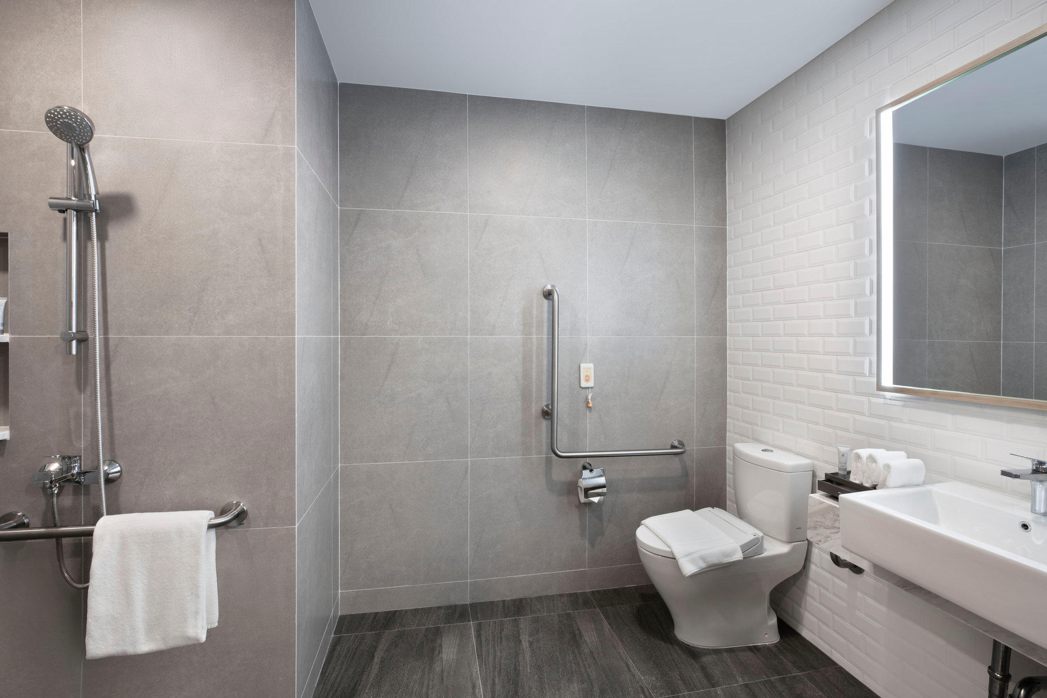 Фото Staybridge Suites Bangkok Thonglor - Sha Extra Plus