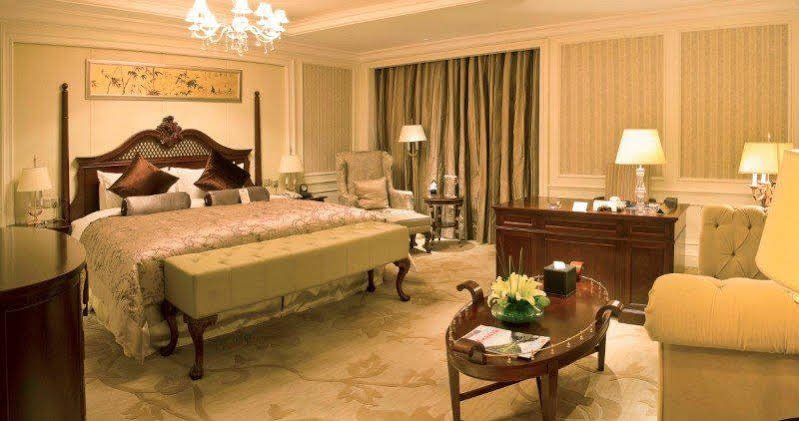 Фото Days Hotel and Suites Fudu Changzhou