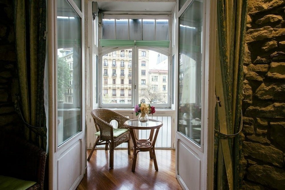 Hotel Pensión Nuevas Artes, San Sebastian, photo