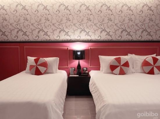 Фото Tsix5 Phenomenal Hotel Pattaya