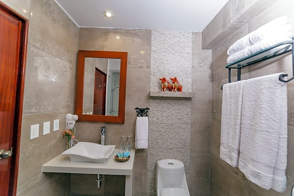 Фото Yawar Inka Hotel