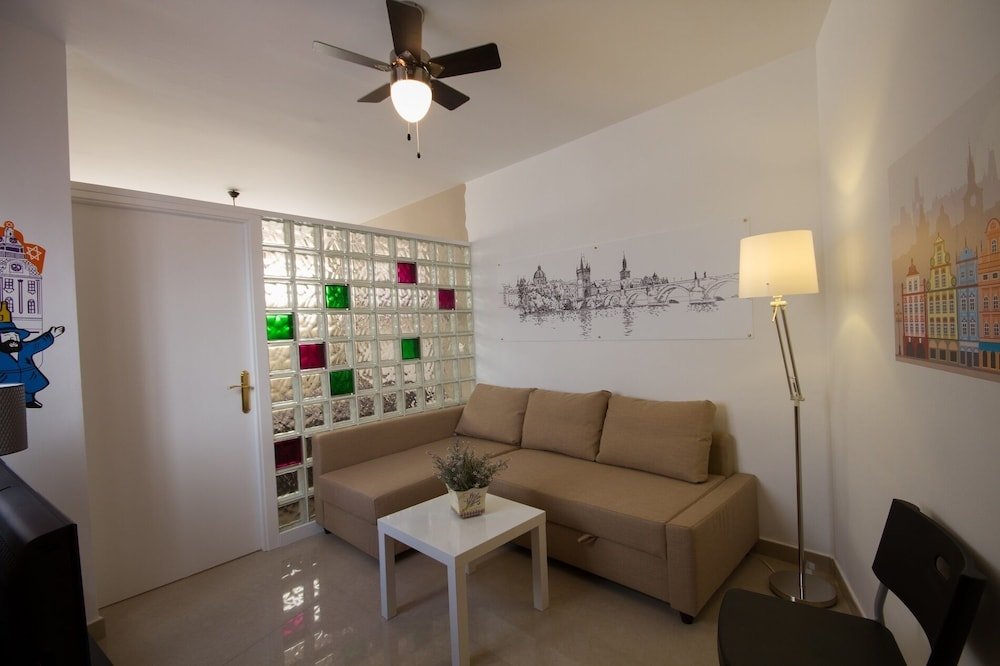 Фото Apartamentos El Templo Suites