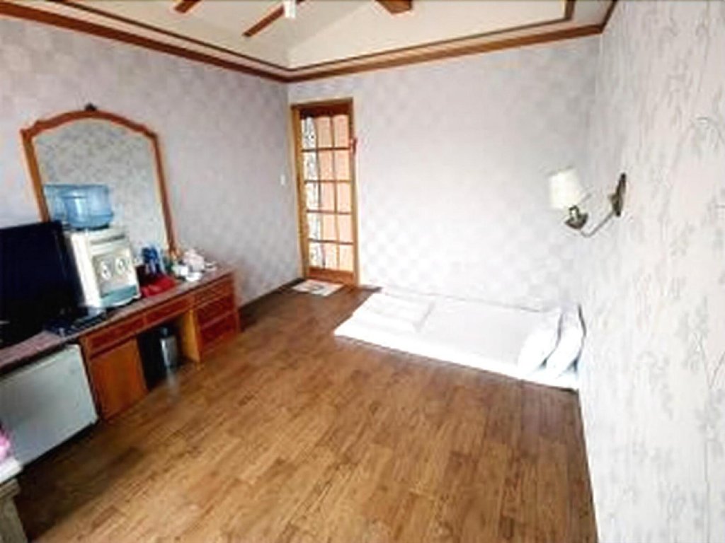 Фото Jangsungpo Beach Hotel