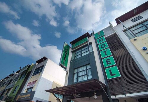 Гостиница Putra One Avenue Hotel