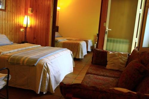 Фото Hostal Escartín