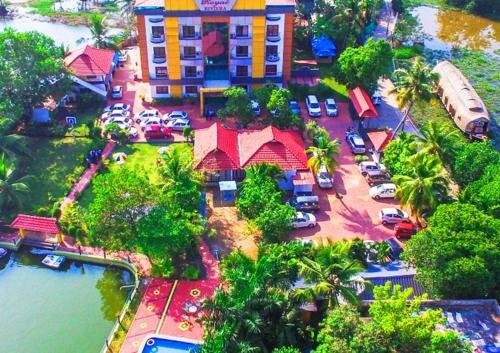 Гостиница Royal Riviera Hotel & Resort