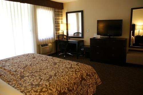 Фото Royal Palace Westwood