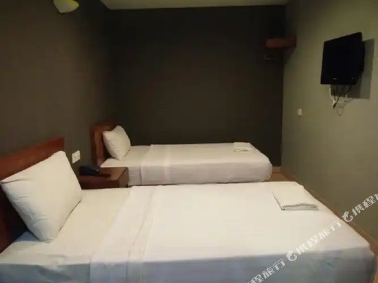 Фото One Hotel Sadong Jaya