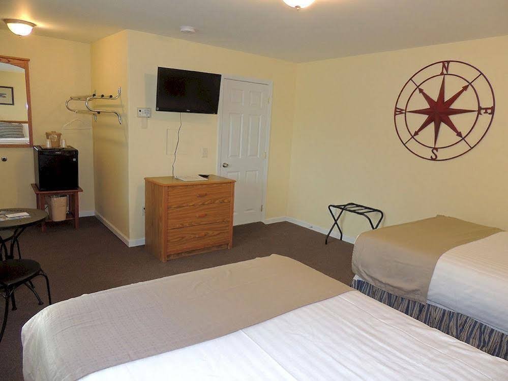 Фото Capt. 's Inn & Suites