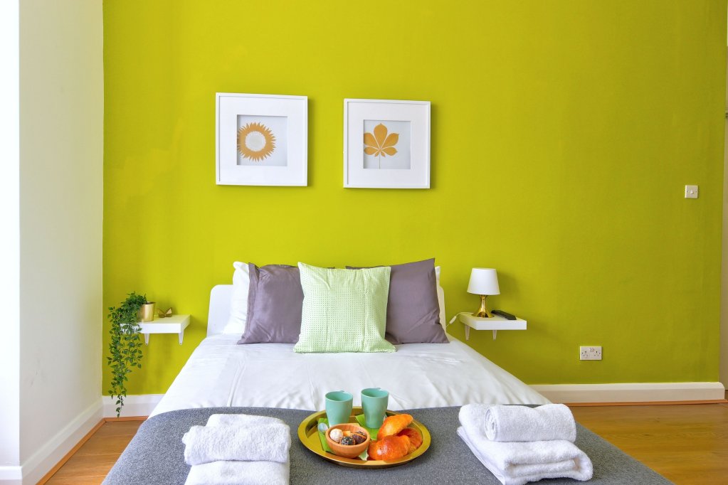 Фото Melrose Aparthotel