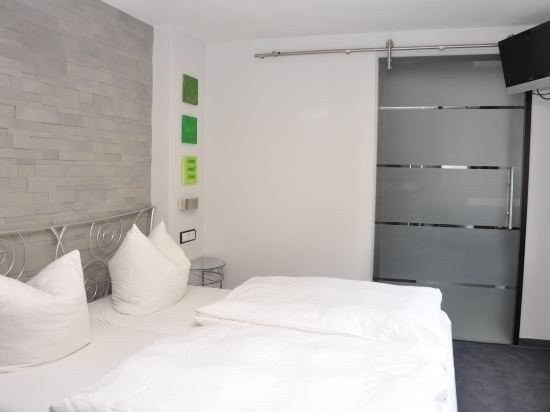 Фото Hotel Goldene Sonne