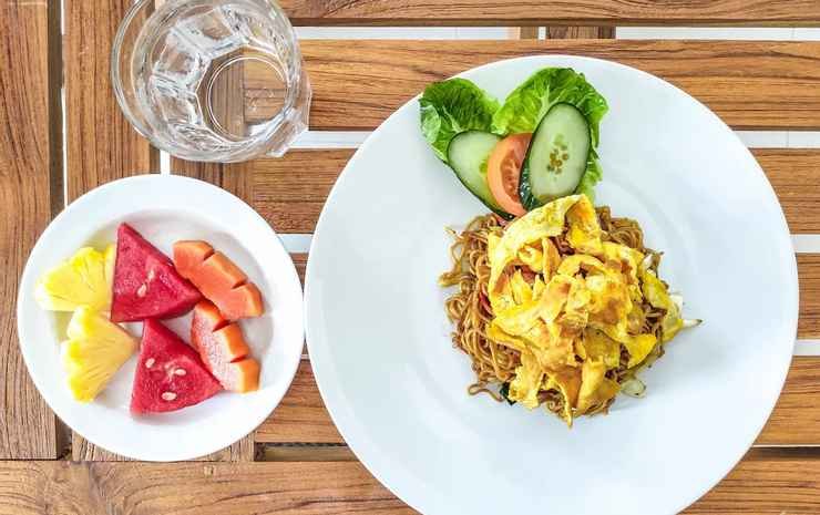 Фото Santi HomeStay