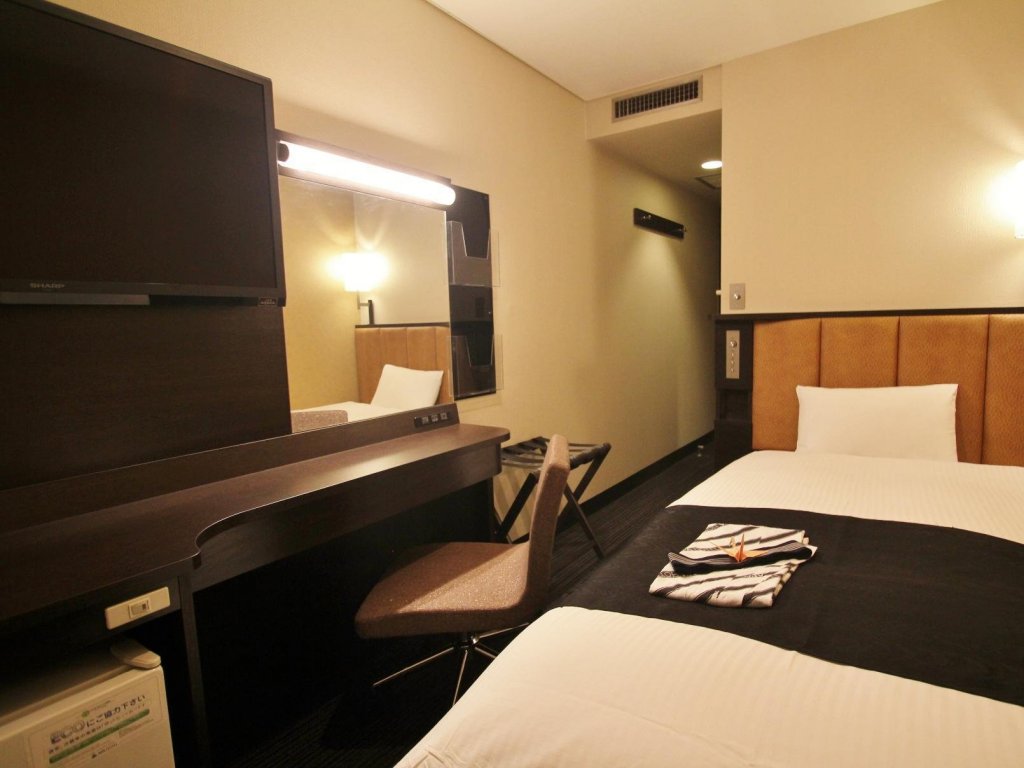 Фото Apa Hotel Hiroshima-Ekimae