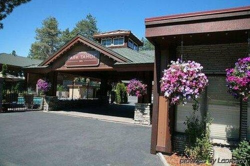 Гостиница Park Tahoe Aspen Court