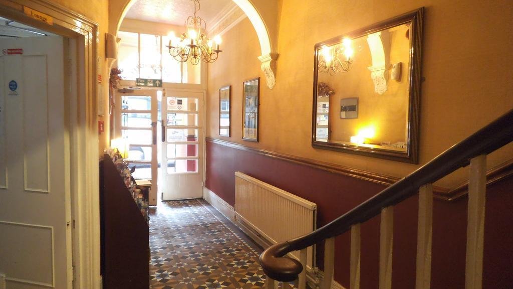 Фото Arran House Hotel