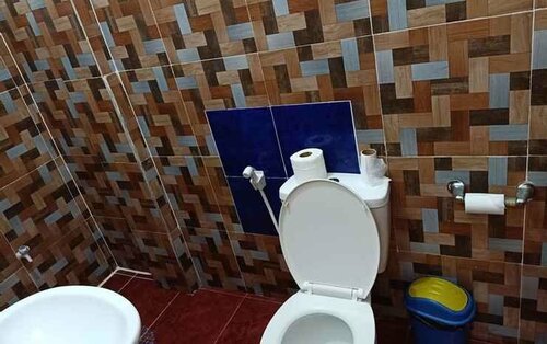 Гостиница Lennon's Place Backpacker Hostel