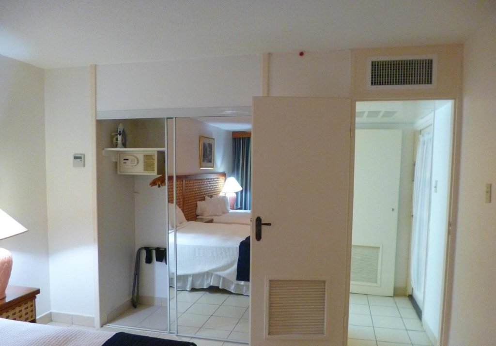 Фото Caribbean Palm Village Resort