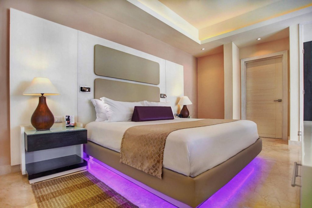 Фото Royalton Chic Punta Cana, An Autograph Collection All-Inclusive Resort & Casino – Adults Only