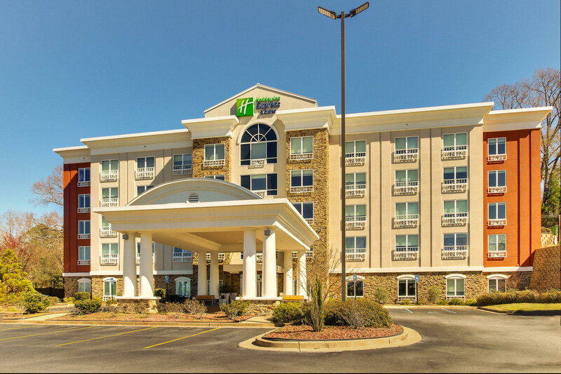 Гостиница Holiday Inn Express Hotel & Suites Columbus-Fort Benning, an Ihg Hotel в Коламбусе