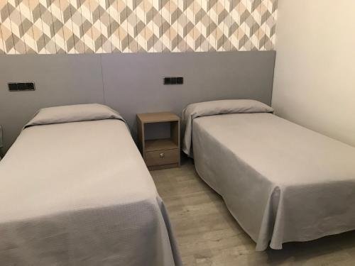 Фото Hostal Antón Martín