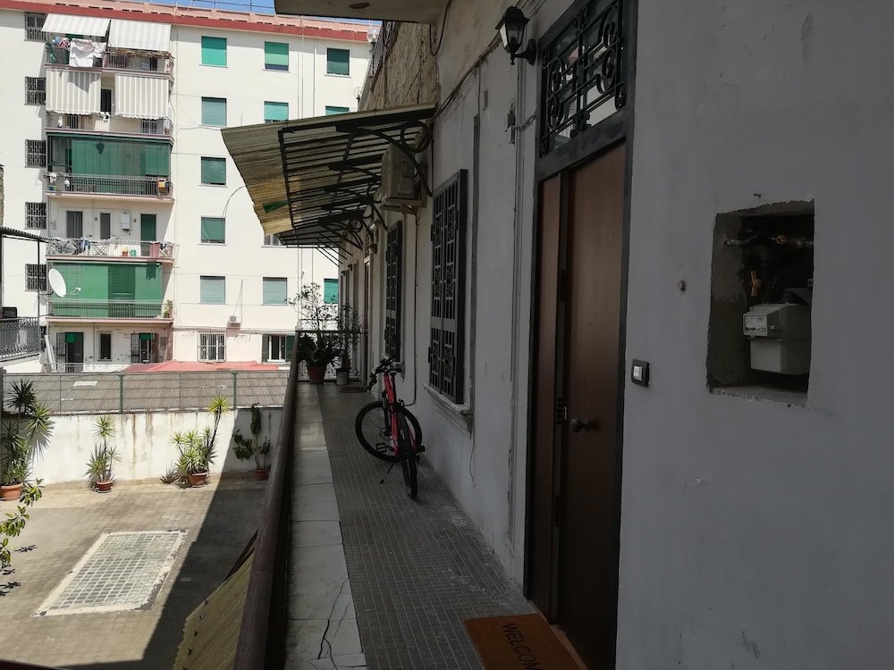 Фото Ottieri Apartment Napoli