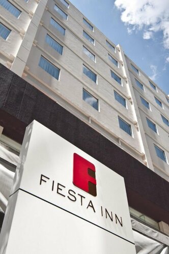 Гостиница Fiesta Inn Express Puebla Explanada