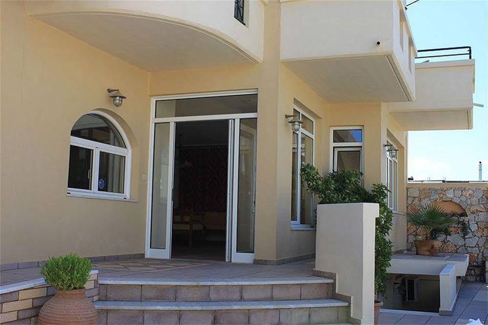 Фото Panos Beach Hotel