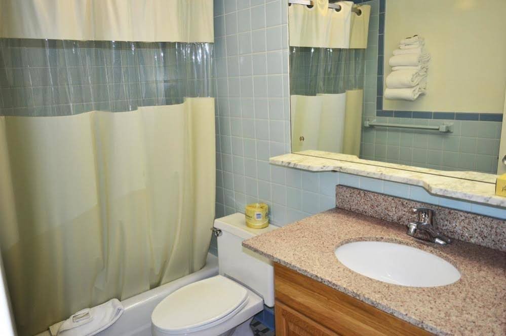 Фото Huntingdon Motor Inn