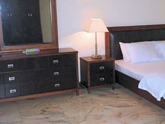 Фото Delmon Hotel Jeddah