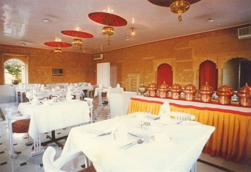 Фото Himmatgarh Palace