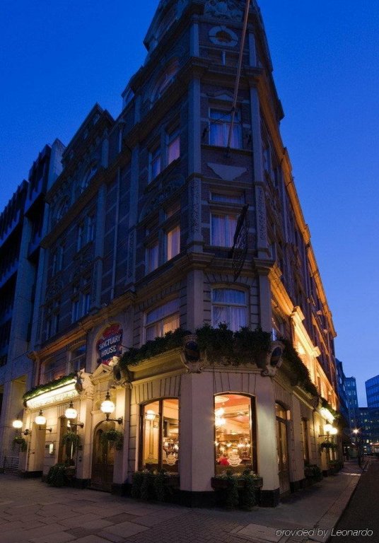 Фото The Sanctuary House Hotel