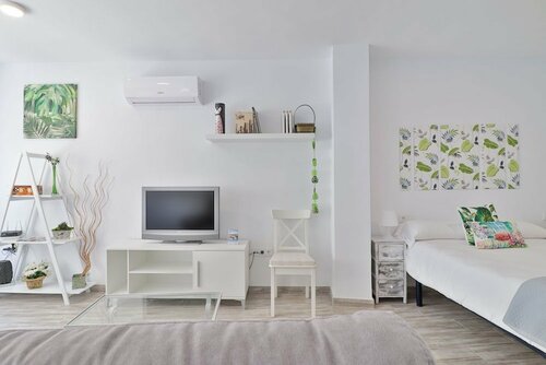 Жильё посуточно Nice Studio Torre Del Mar Beach в Торре дель Маре