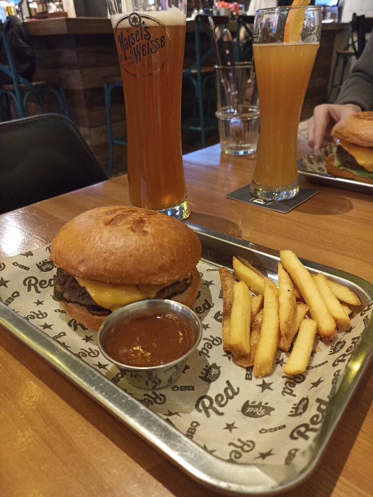 BBQ Red Barrel заказать доставку еды. Меню ресторана "BBQ Red Barrel" в Санкт-Пе