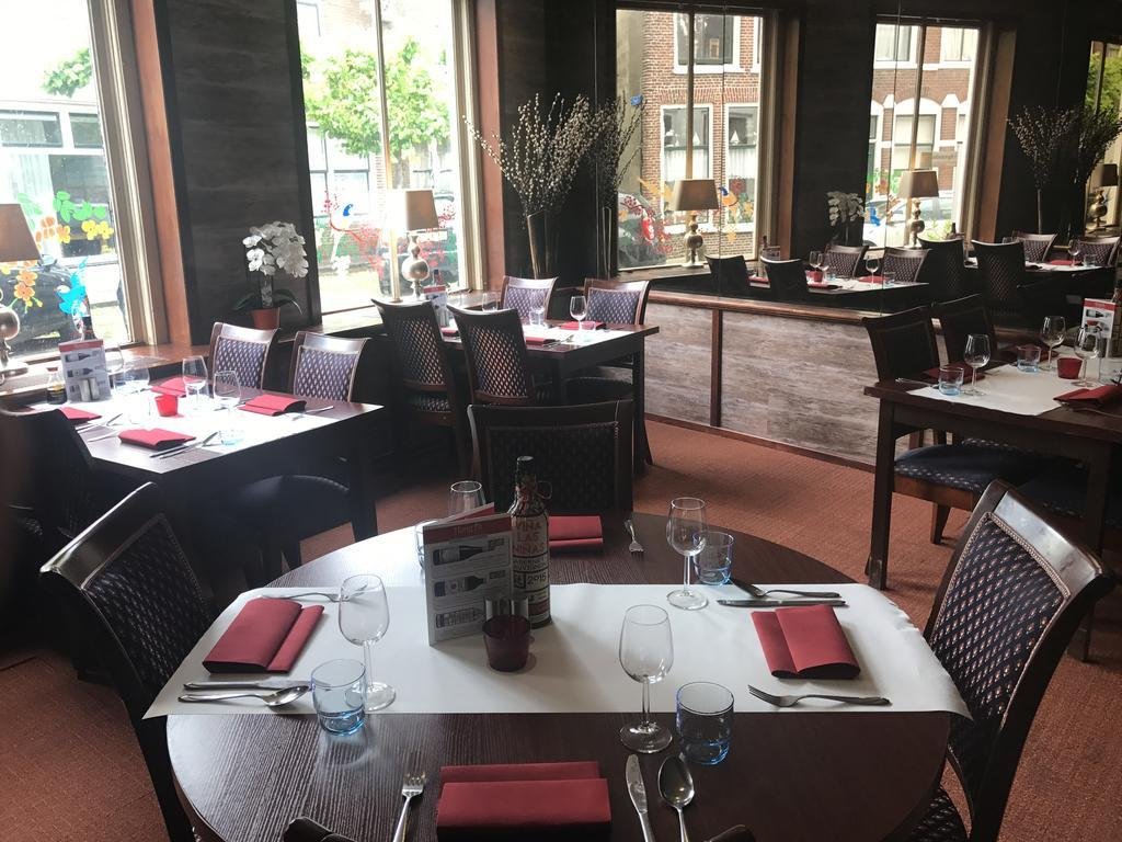 Фото Hotel van Oppen