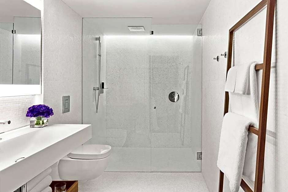 Фото The London Edition