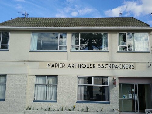 Гостиница The Art House Backpackers в Нейпире