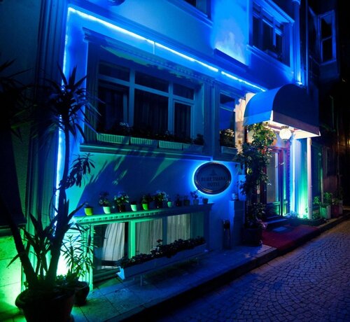 Гостиница Blue Tuana Hotel в Стамбуле