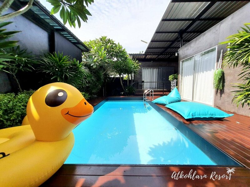 Гостиница At Koh Larn Resort
